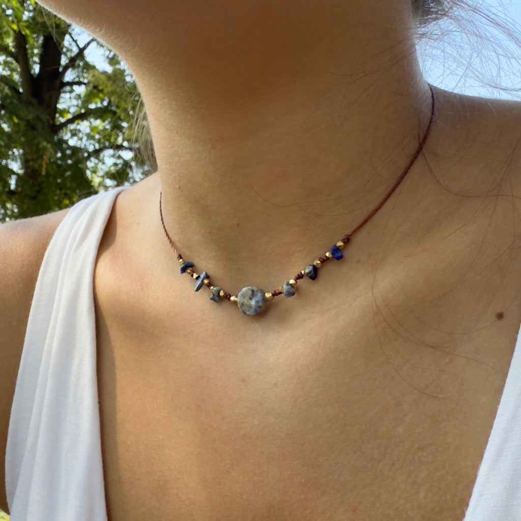 Edelsteinkette mit Messingperlen