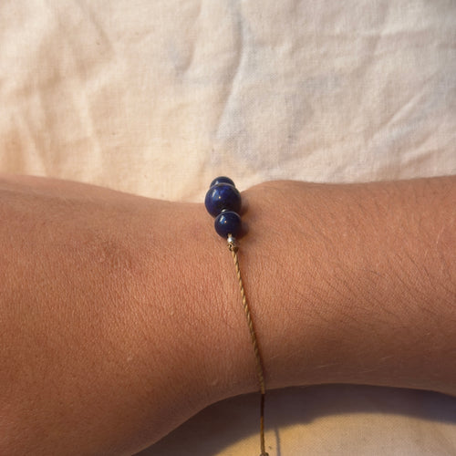 Armband mit Lapislazuli